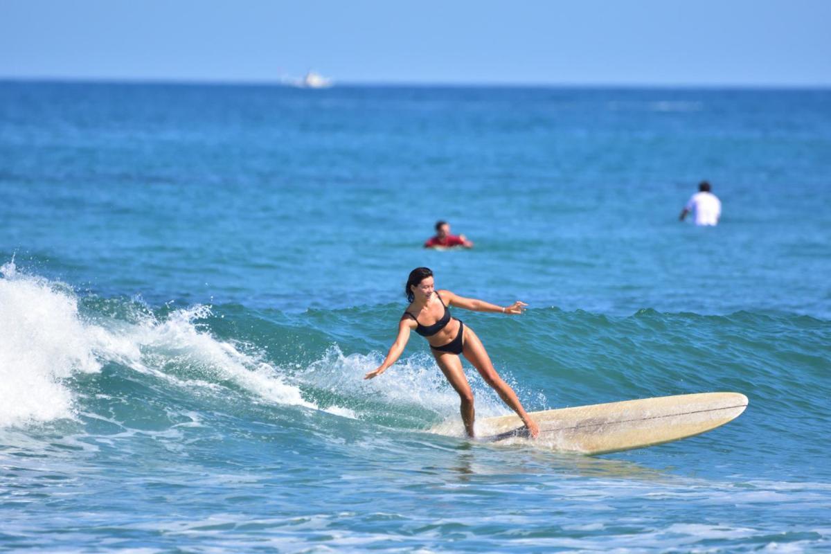 Surf Hostel Биарриц Экстерьер фото